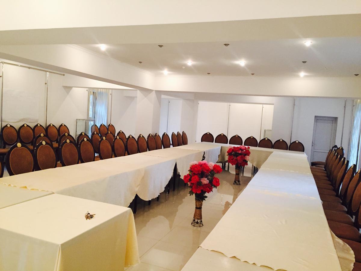 Hotel Ark Ms Taraz Dış mekan fotoğraf