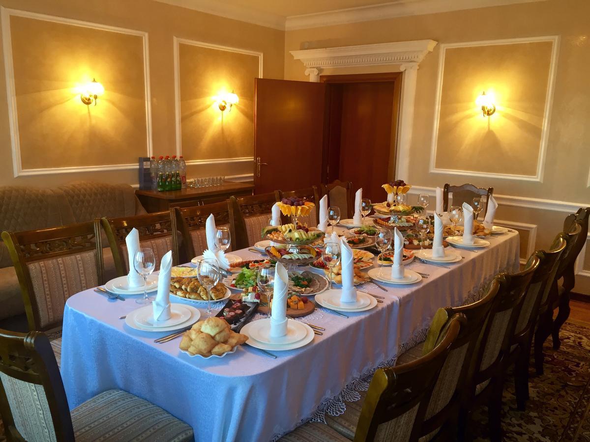 Hotel Ark Ms Taraz Dış mekan fotoğraf